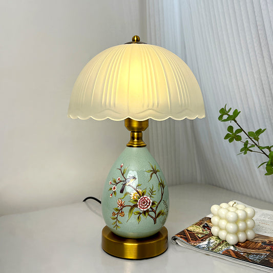 Retro Hand-painted Flower and Bird Ceramic Table Lamp