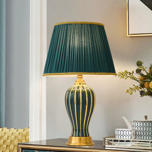 Light Luxury Dark Green Ceramic Table Lamp