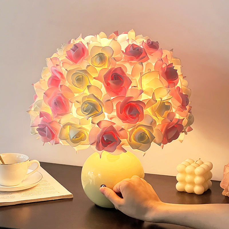 Ceramic Table Lamp in the Shape of Rose Flowers