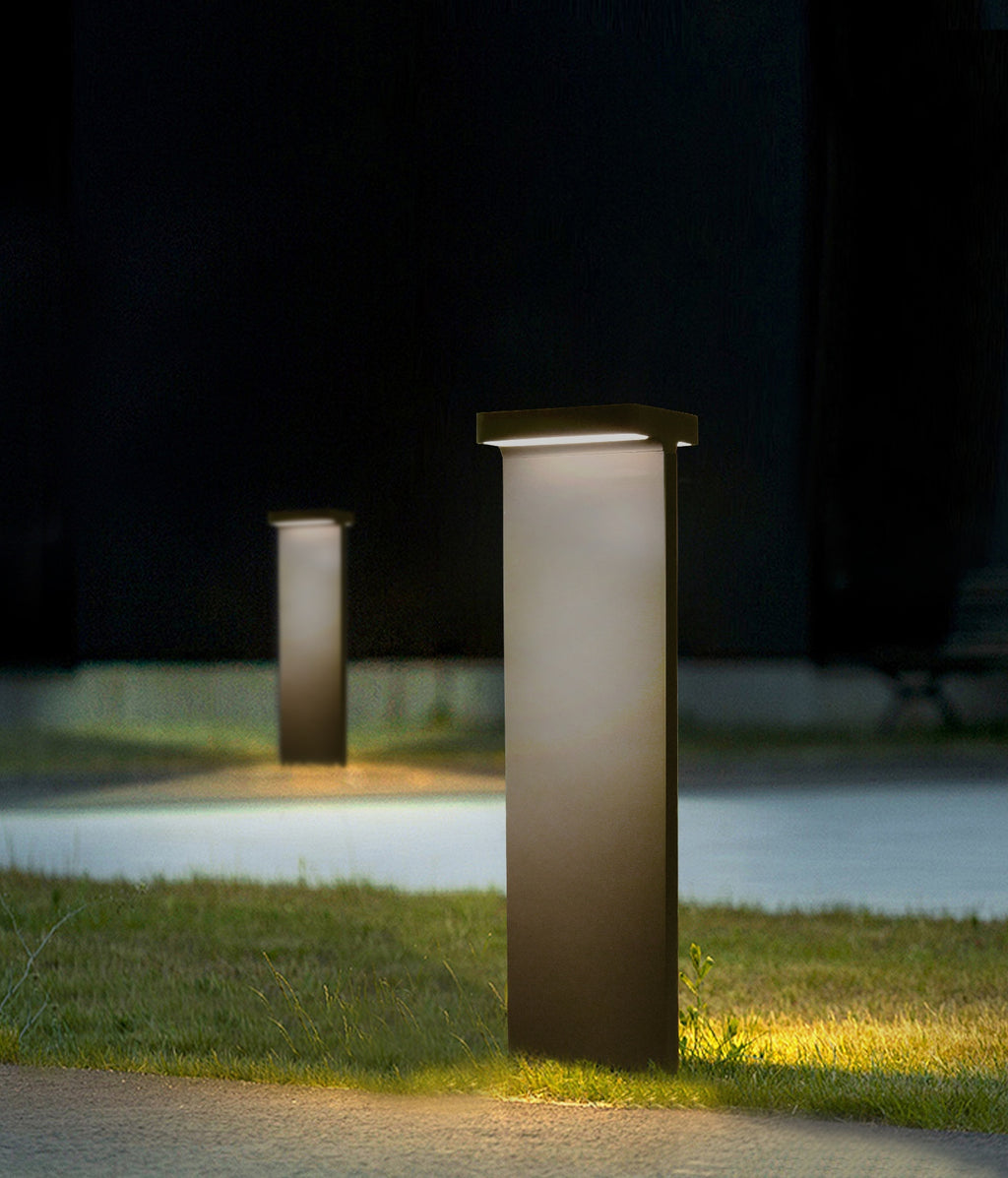 Outdoor Path & Driveway Light (HL-CDCP225-7A-1)